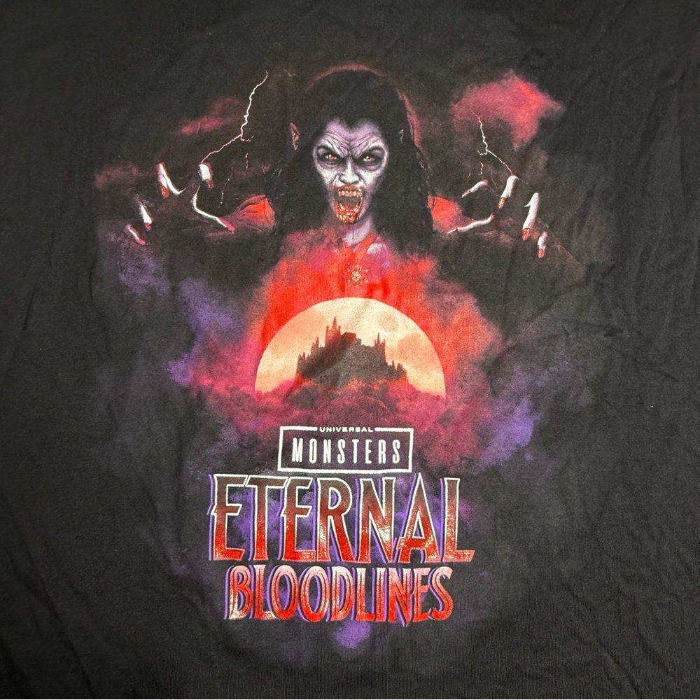 HHN Top M Monsters Eternal Bloodlines Halloween Horror Nights Women’s T-shirt - Picture 3 of 8